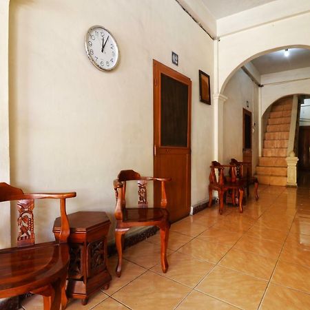 Wisma Yuli Syariah Hotel Medan Ngoại thất bức ảnh