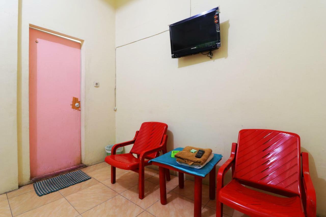 Wisma Yuli Syariah Hotel Medan Ngoại thất bức ảnh
