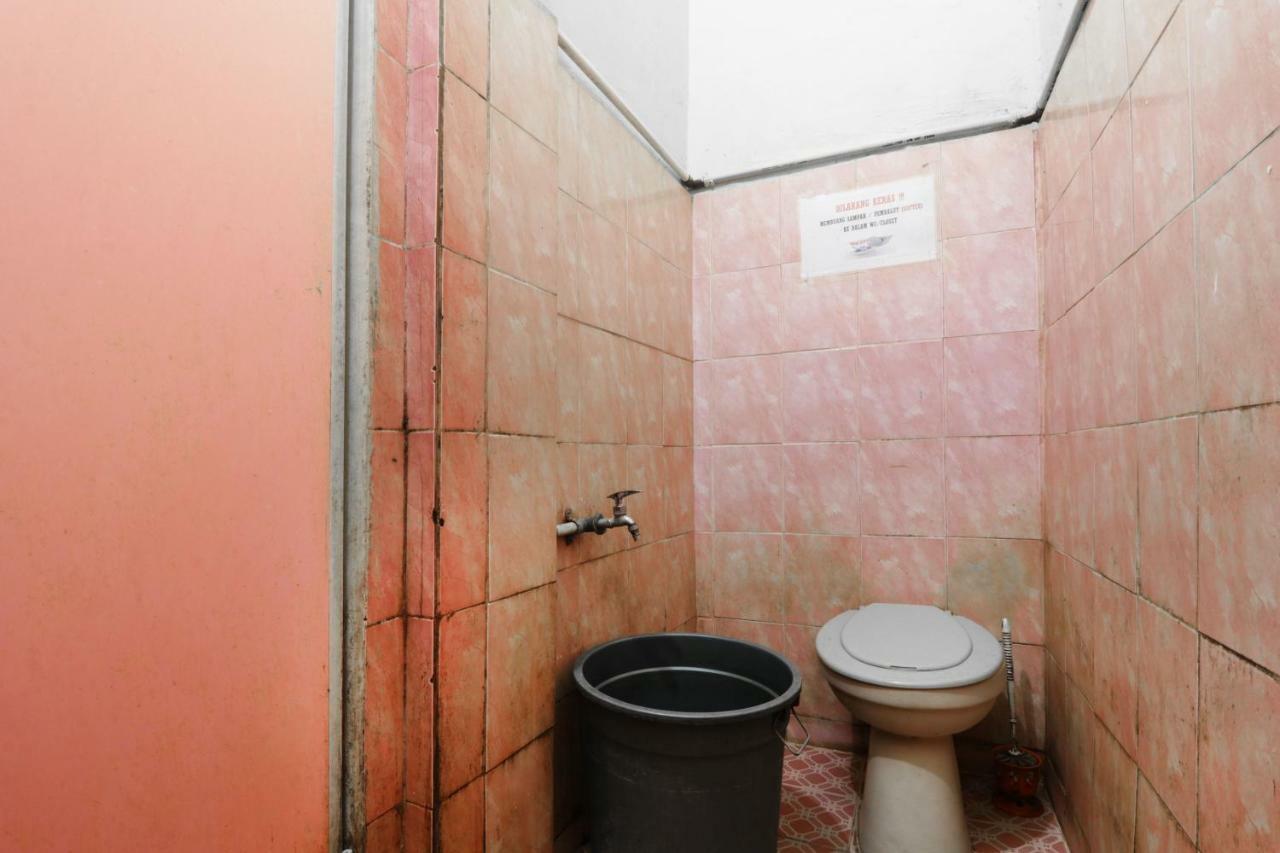 Wisma Yuli Syariah Hotel Medan Ngoại thất bức ảnh
