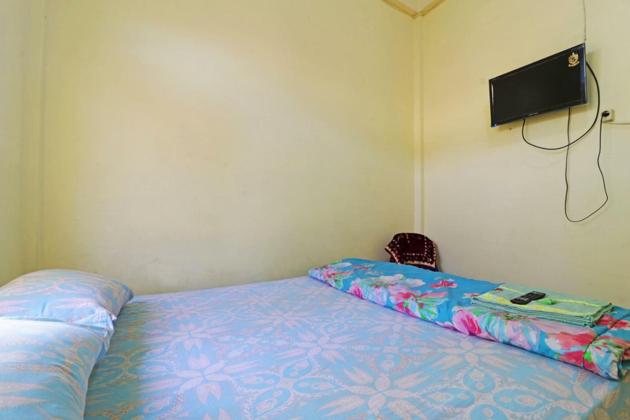 Wisma Yuli Syariah Hotel Medan Ngoại thất bức ảnh