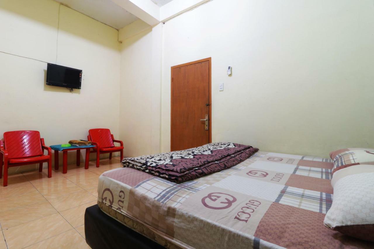 Wisma Yuli Syariah Hotel Medan Ngoại thất bức ảnh